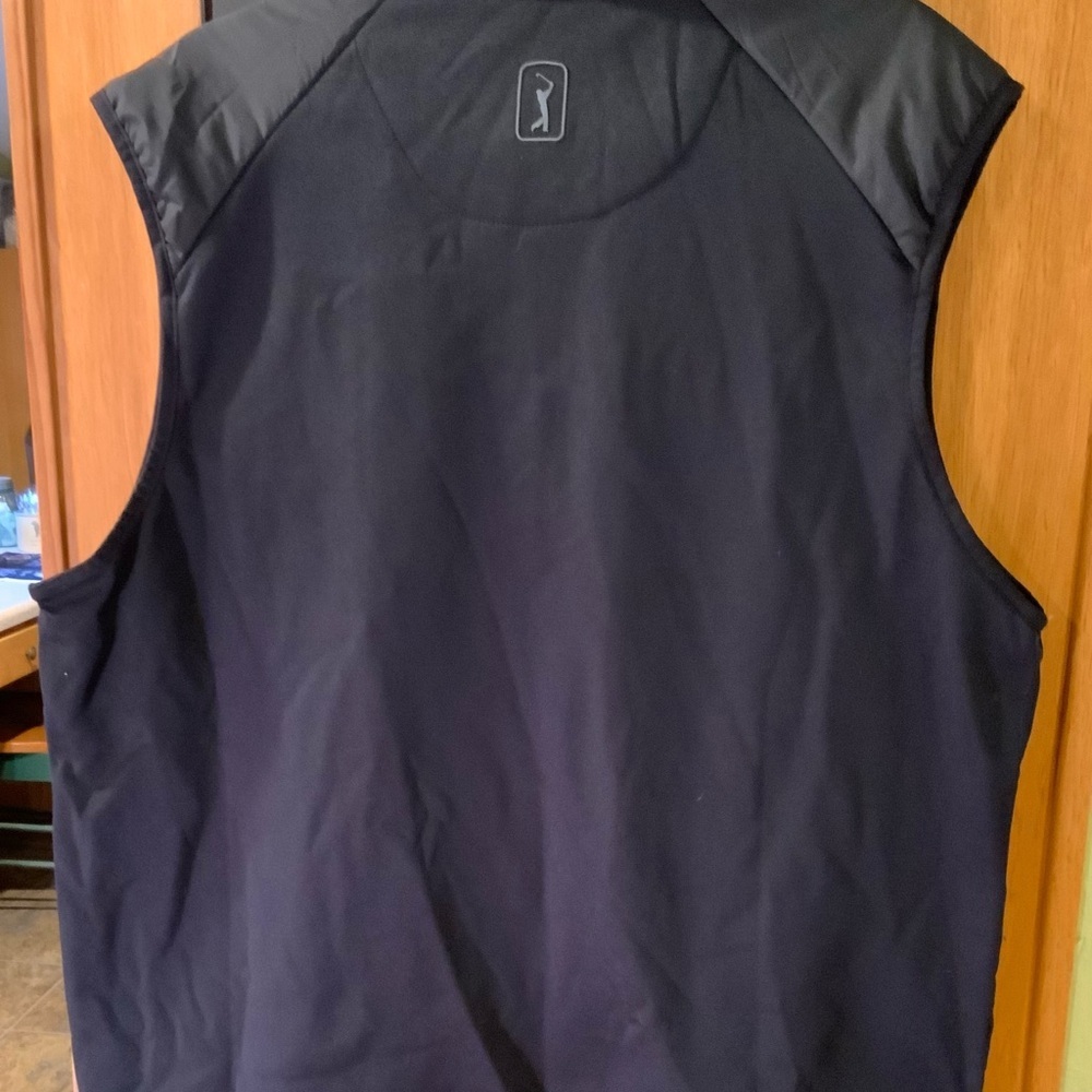 PGA Tour Black Vest. Let’s play Golf - Picture 2 of 3